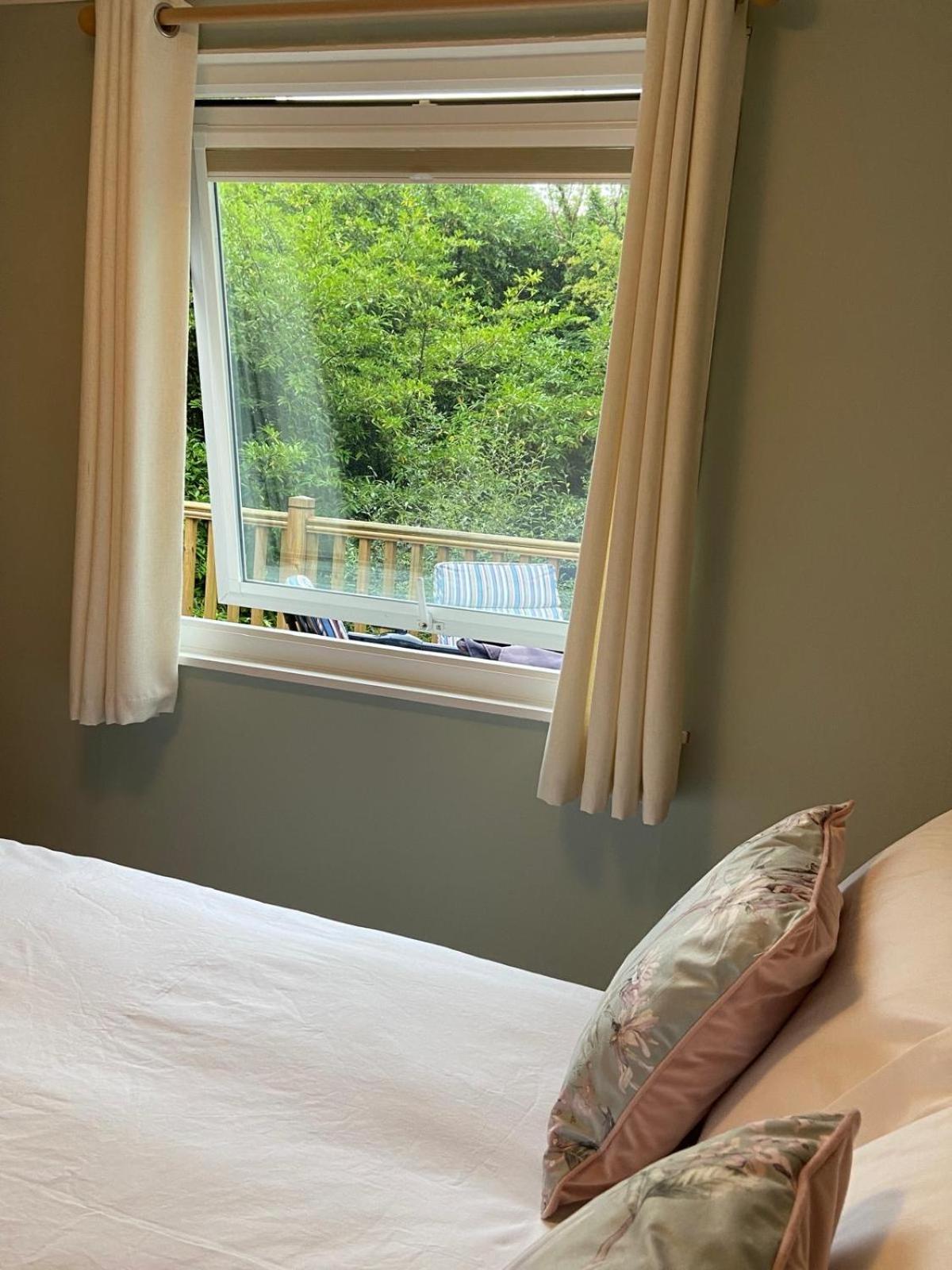 Chalet 64, Lakeside, Glan Gwna Holiday Park Caernarfon Eksteriør billede